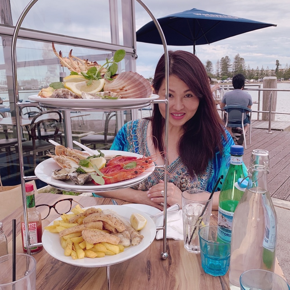 Meet your Posher, Jeni